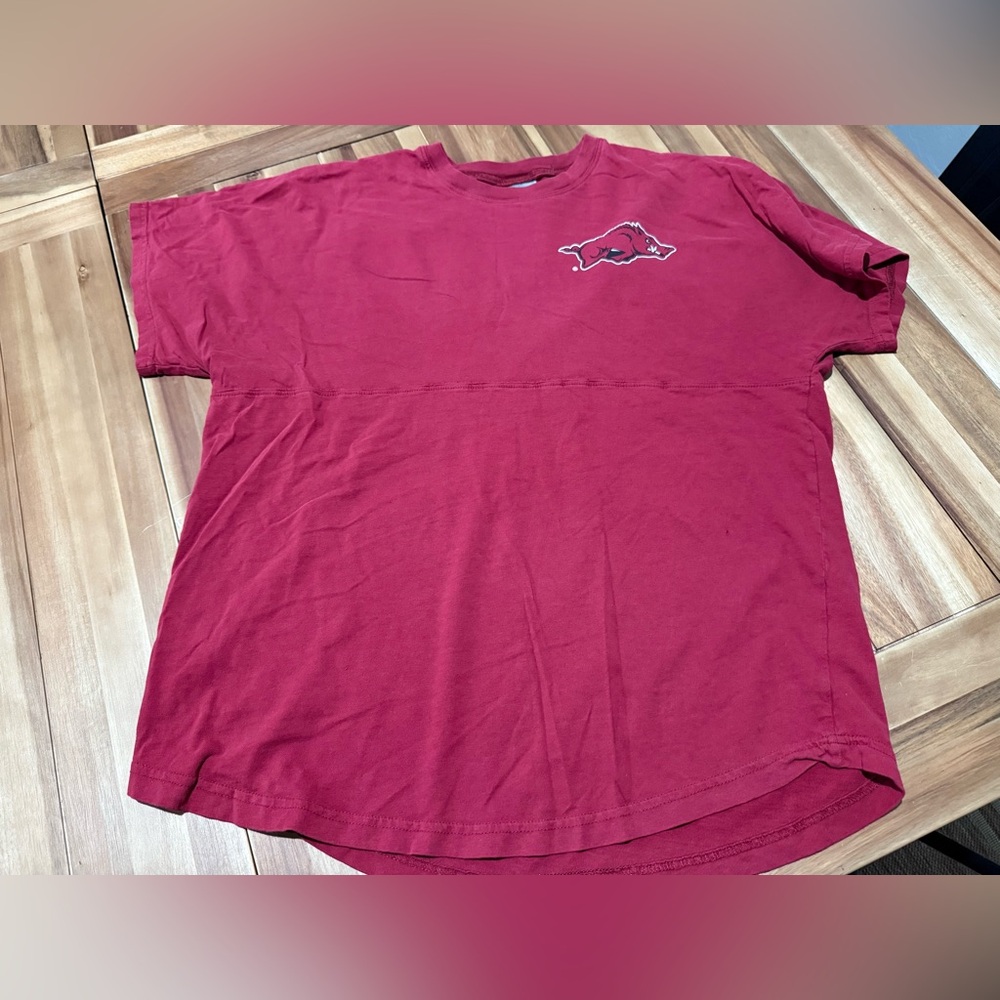 Razorbacks women’s tshirt medium